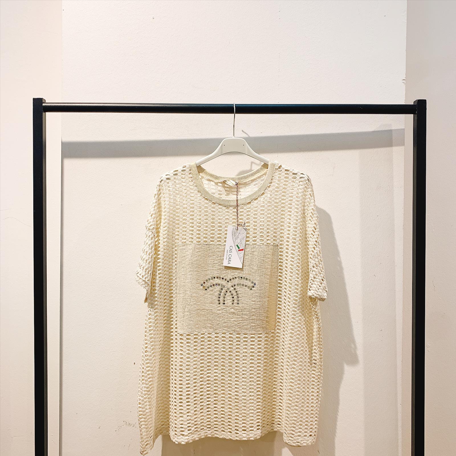 TOPS & T-SHIRTS